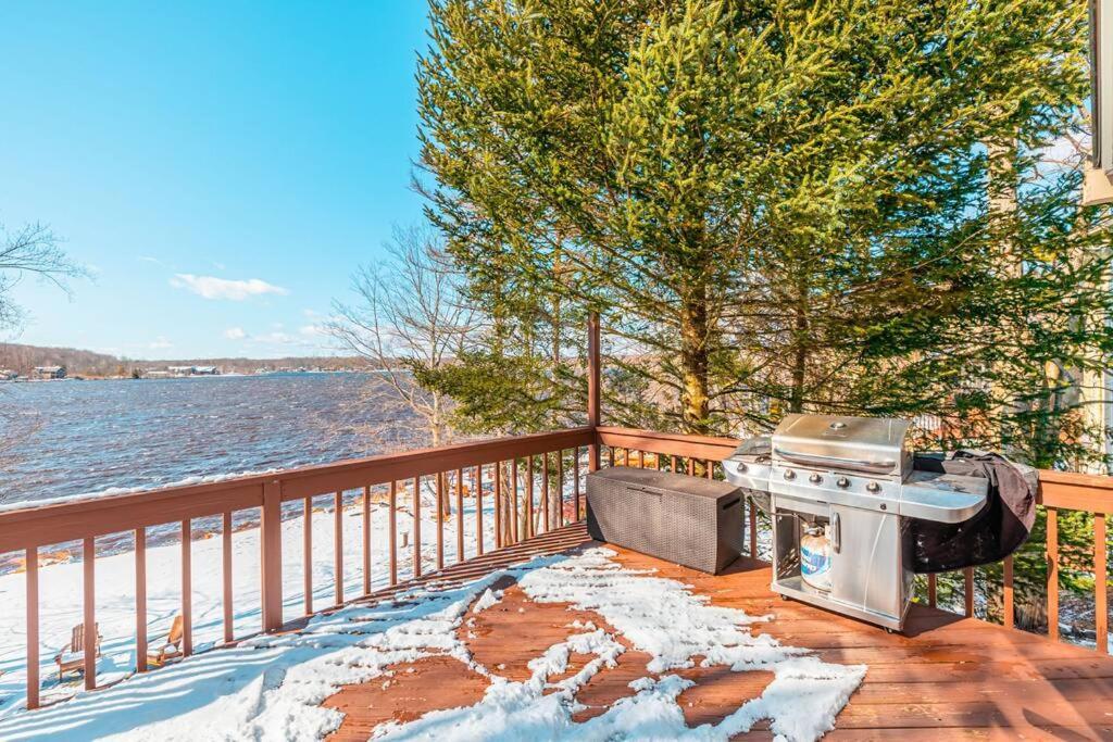 Holiday home New! Access & Water Toys & Fireplace Arrowhead Lake
